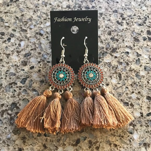 Jewelry - TASSEL EARRINGS